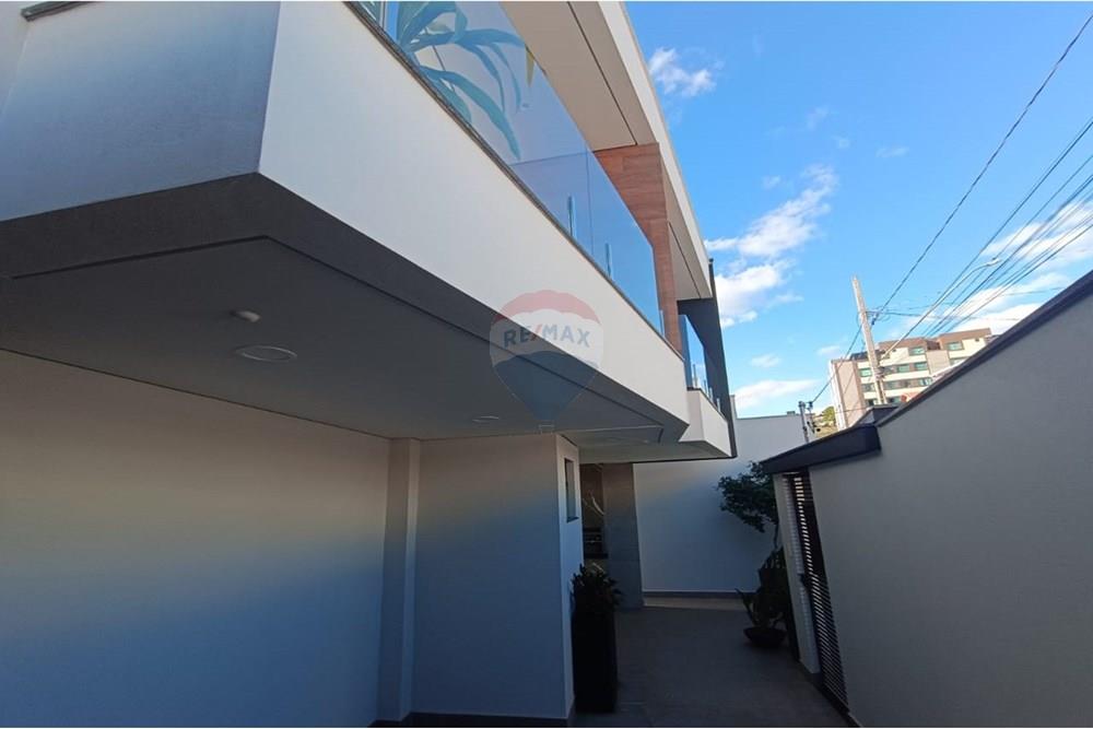 Casa - Venda - Conselheiro Lafaiete , Minas Gerais - ea7393f5-34e5-4318-bbf1-79f18f1cdf3c.jpg - 860421022-152