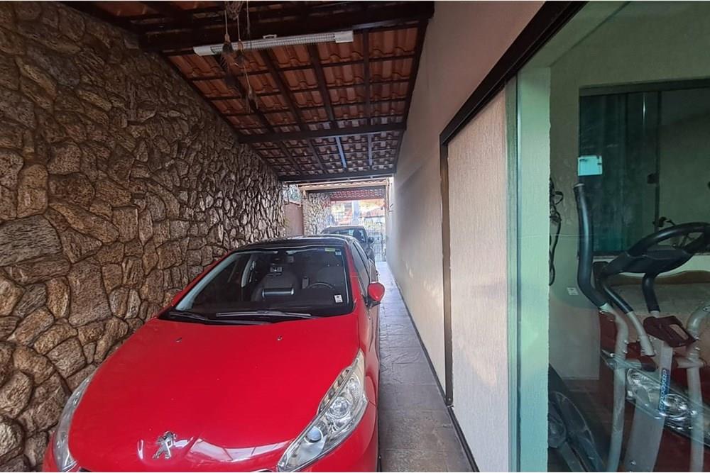 Casa - Venda - Juiz de Fora , Minas Gerais - WhatsApp Image 2025-06-10 at 18.30.31 (2).jpeg - Garagem - 860241100-30