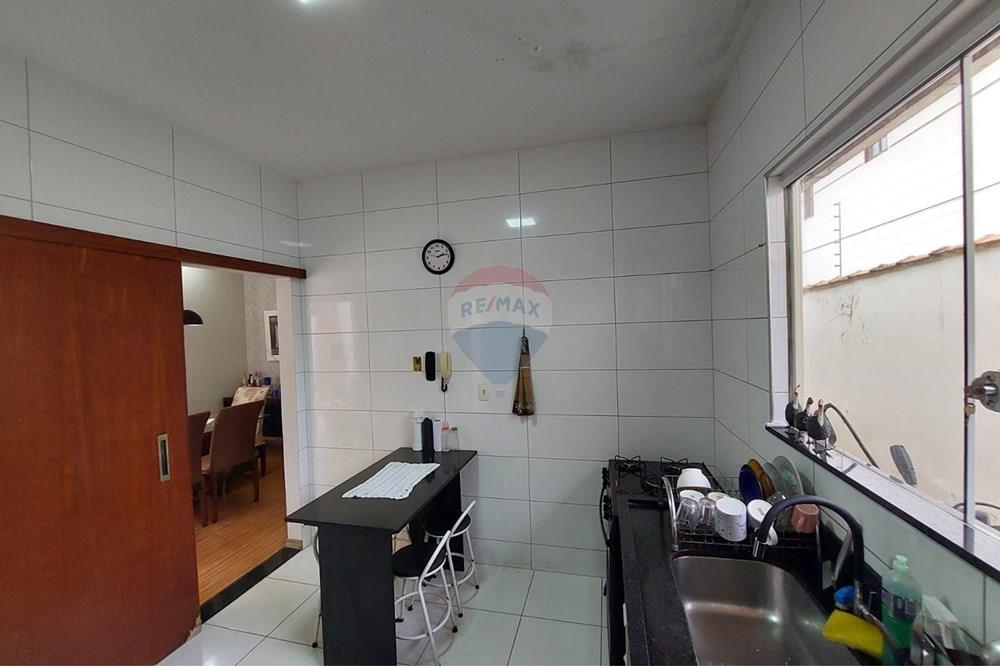 Casa - Venda - Juiz de Fora , Minas Gerais - WhatsApp Image 2025-01-15 at 15.47.56 (2).jpeg - Cozinha - 860241100-37