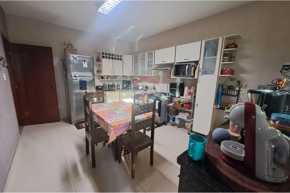 Casa - Venda - Juiz de Fora , Minas Gerais - WhatsApp Image 2025-06-10 at 18.30.30 (1).jpeg - Cozinha - 860241100-30