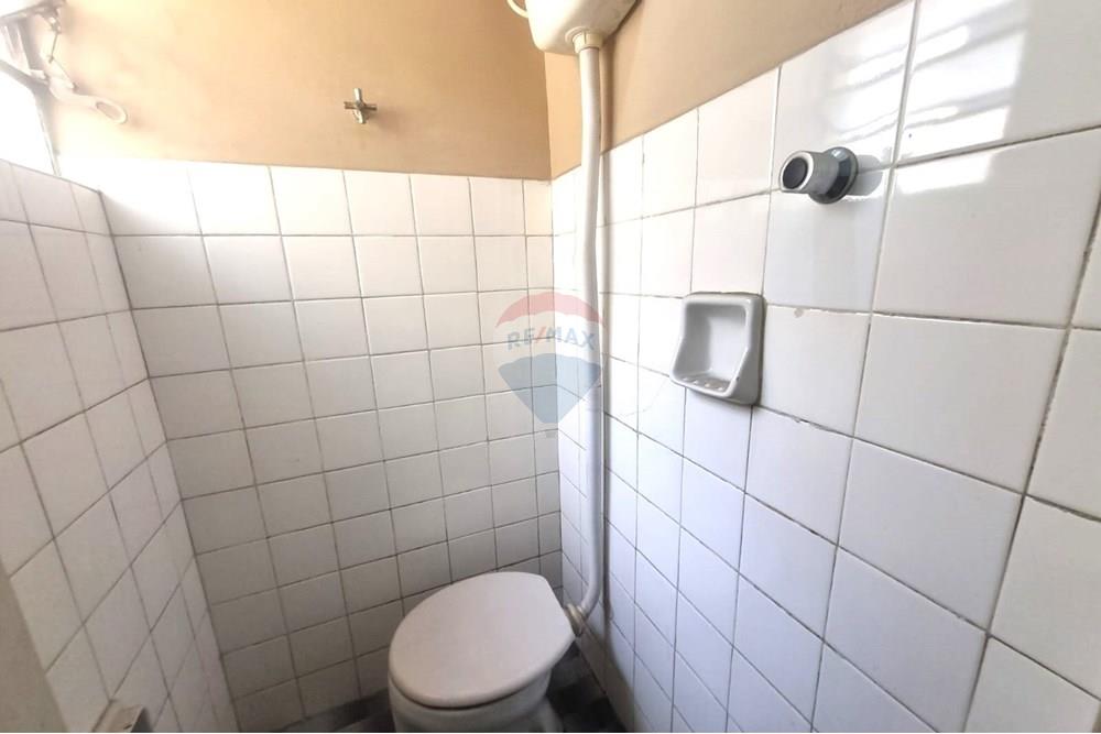 Ponto Comercial/ Loja - Alugar - Juiz de Fora , Minas Gerais - Banheiro 1.jpeg - 860361010-437