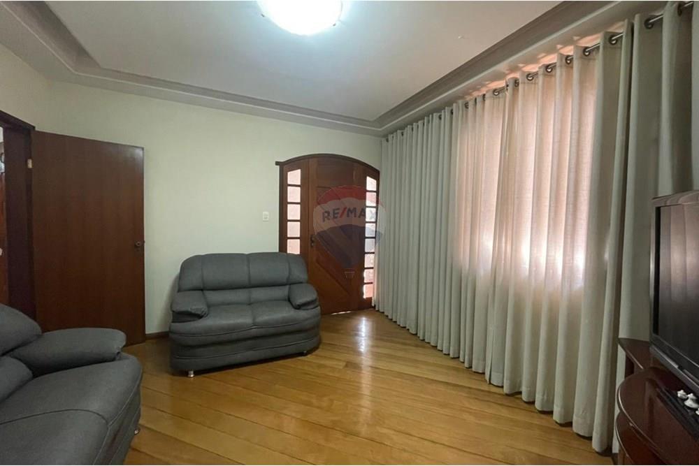 Casa - Venda - Conselheiro Lafaiete , Minas Gerais - WhatsApp Image 2025-05-22 at 13.48.01.jpeg - 860421029-7