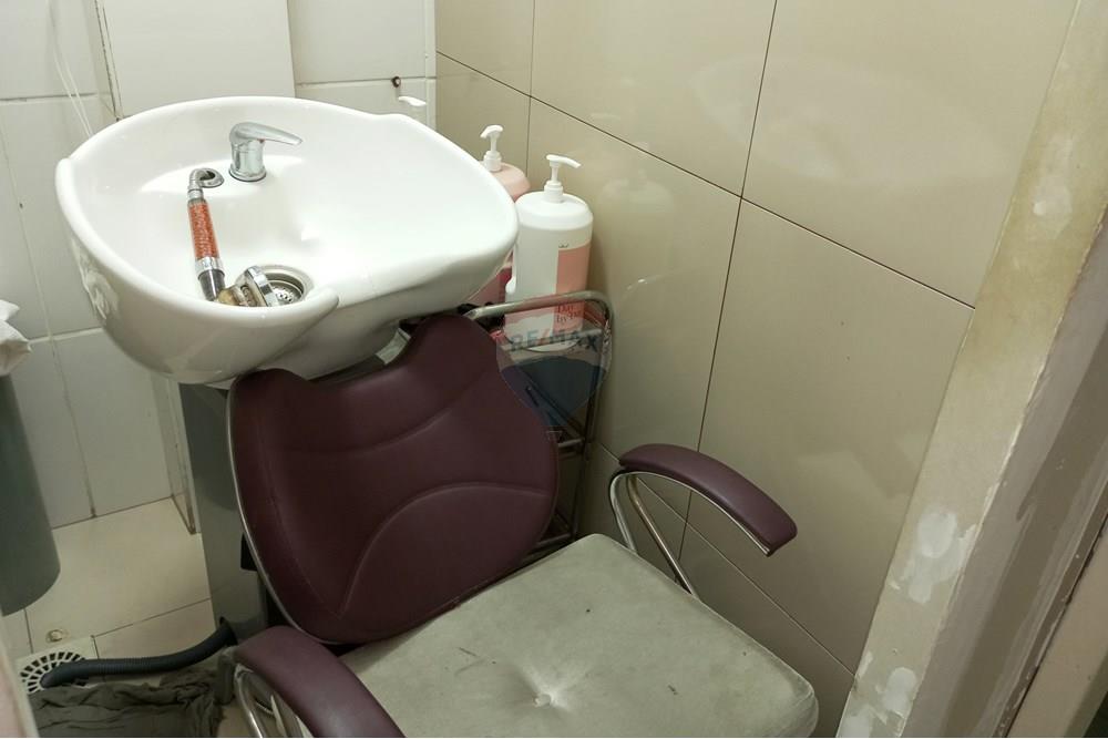 Ponto Comercial/ Loja - Venda - Juiz de Fora , Minas Gerais - IMG_20250414_121936(1).jpg - Banheiro - 860321026-26