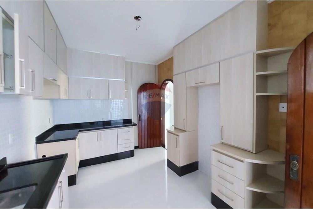 Casa - Alugar - Juiz de Fora , Minas Gerais - WhatsApp Image 2025-05-17 at 11.33.40 (1).jpeg - 860431056-44