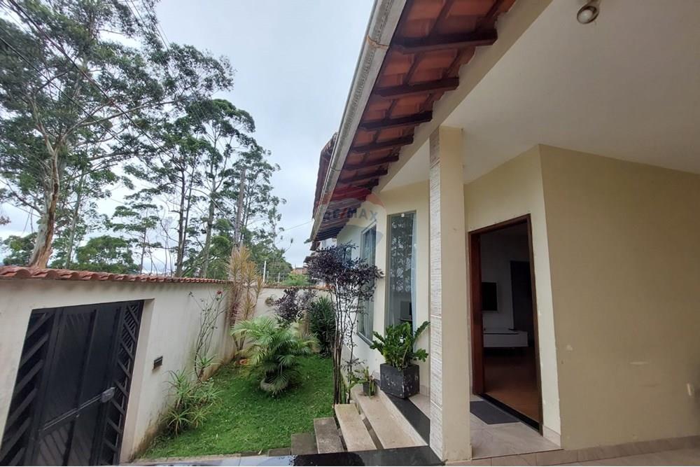 Casa - Venda - Juiz de Fora , Minas Gerais - WhatsApp Image 2025-01-15 at 15.47.57 (1).jpeg - Varanda - 860241100-37