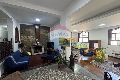 Venda-Casa-Rua São Lázaro , 1258  - Avenida José Candido da Silveira  - Sagrada Família , Belo Horizonte , Minas Gerais , 31035580-870411011-100