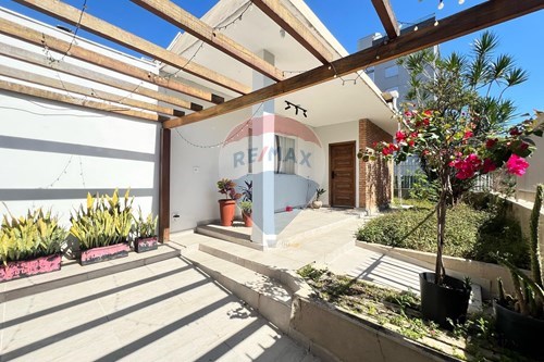 Venda-Casa-Rua Peperi , 798  - Nova Granada , Belo Horizonte , Minas Gerais , 30431395-870701005-39