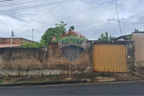 Venda-Casa-Rua David Roberto Rezende- Ana Pinto de Almeida , 305  - Ana Pinto de Almeida , Araxá , Minas Gerais , 38181082-870431061-3