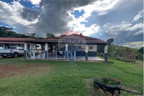 Venda-Chácara / Sítio / Fazenda-Centro , Caldas , Minas Gerais , 37780000-870361041-111