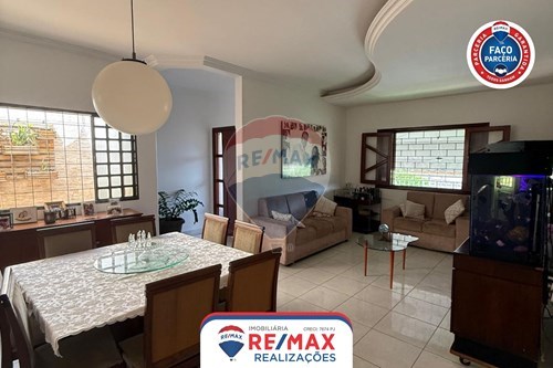 Venda-Casa-Antônio Caixeta , Patos de Minas , Minas Gerais , 38705198-870631004-21