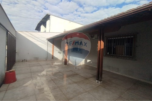 Venda-Casa-Rua Içara , 35  - Próxima da Igreja Dom Bosco  - Dom Bosco , Belo Horizonte , Minas Gerais , 30850120-870241011-63