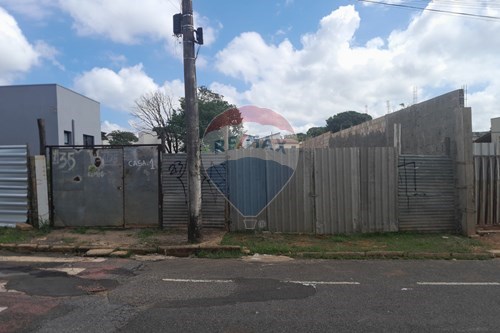 Venda-Terreno-Avenida Prefeito Aracely de Paula , 1710  - Centro , Araxá , Minas Gerais , 38184023-870431006-44