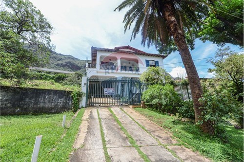 Venda-Casa-Rua Professor Lourenço Menicucci Sobrinho , 231  - Próxima a Praça do Papa.  - Mangabeiras , Belo Horizonte , Minas Gerais , 30210100-870371007-29