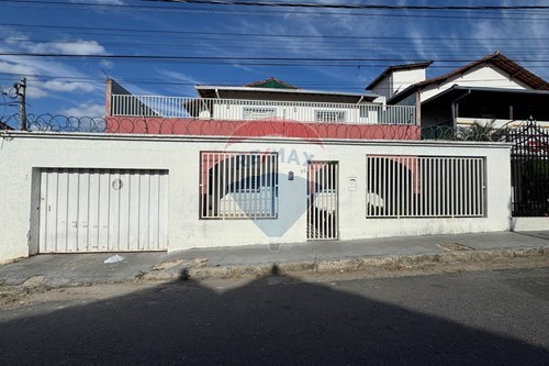 Venda-Casa-Rua Londres , 65  - Ao lado da escola de inglês CNA  - Copacabana , Belo Horizonte , Minas Gerais , 31550440-870411003-36