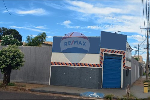 Venda-Terreno-R.Benjamin Alves dos Santos , 2457  - Esquina com R. São Francisco de Assis  - Saraiva , Uberlândia , Minas Gerais , 38408-379-870381030-17