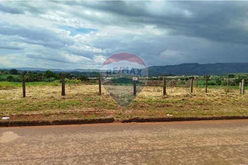 Venda-Terreno-Rua Júlio Batista Machado , S/N  - Antiga estrada municipal  - Centro , Delfinópolis , Minas Gerais , 37910-000-870721003-1
