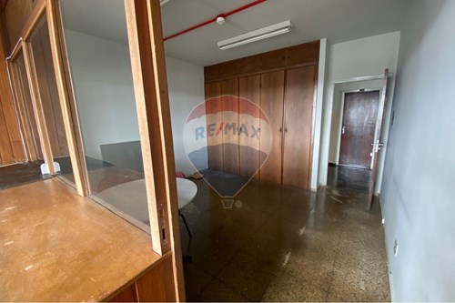 Venda-Cj. Comercial/ Sala-RUA OLEGARIO MACIEL , 111  - Centro , Araxá , Minas Gerais , 38183-244.-870431064-8