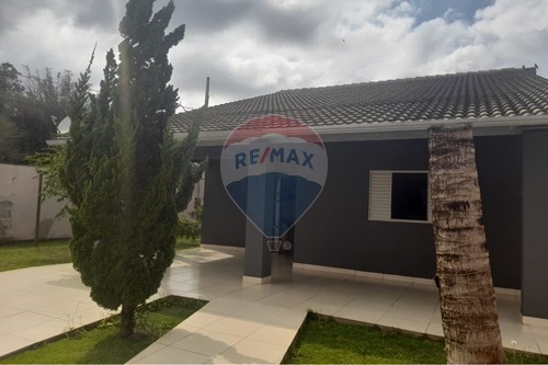 Venda-Casa-Rua Elia Rodrigues da Silva , 130  - Odilon José Carneiro , Araxá , Minas Gerais , 38182072-870431059-13