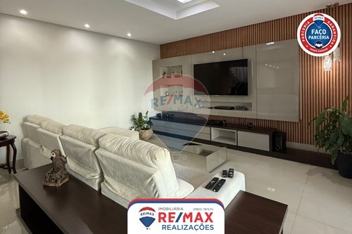 Venda-Casa-Rua Raimundo Araújo Lima , 252  - Alto dos Caiçaras , Patos de Minas , Minas Gerais , 38702203-870631001-291