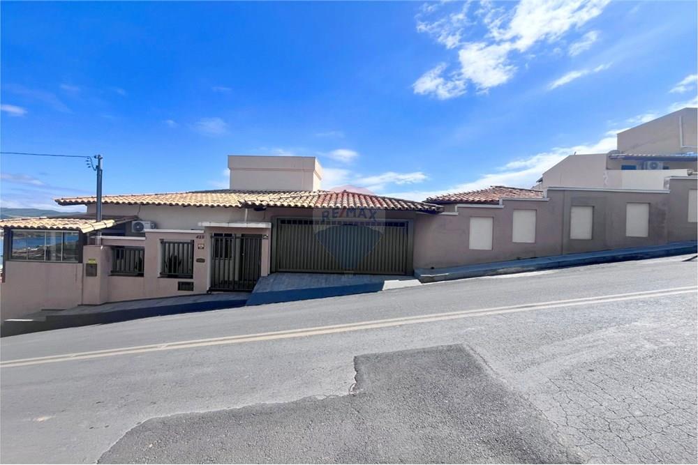 Casa - Venda - Capitólio , Minas Gerais - Imagem do WhatsApp de 2025-10-08 à(s) 15.46.59_20bf4bba.jpg - 870731003-32