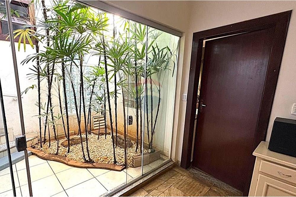 Casa - Venda - Sete Lagoas , Minas Gerais - Imagem do WhatsApp de 2025-08-21 à(s) 09.35.12_3388cfcc.jpg - Jardim Interno - 870241010-44