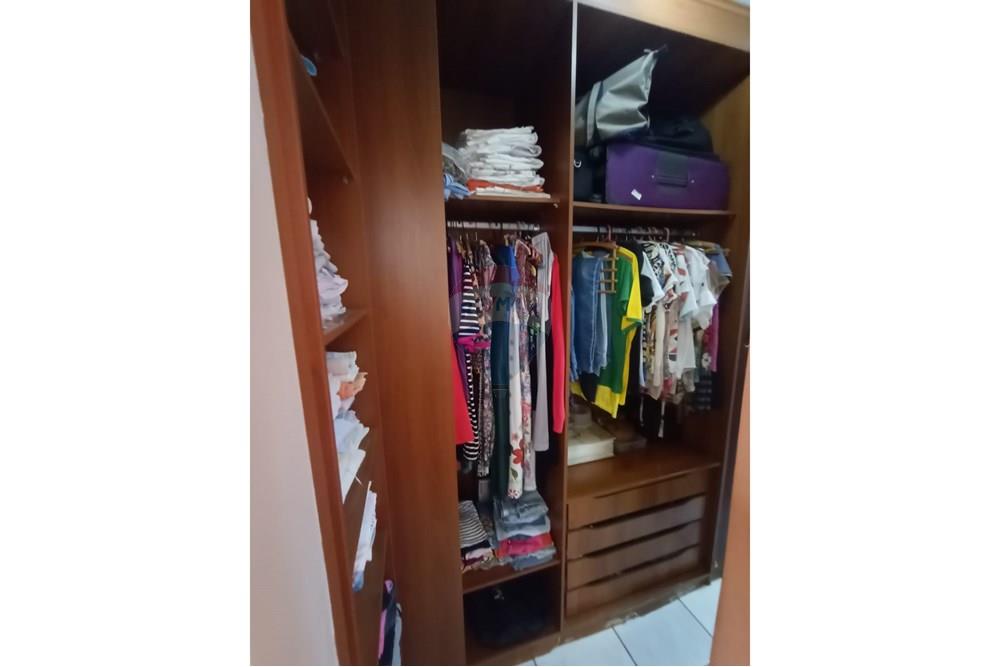 Casa - Venda - Uberaba , Minas Gerais - 15 closeta quarto a.jpeg - 870291025-89