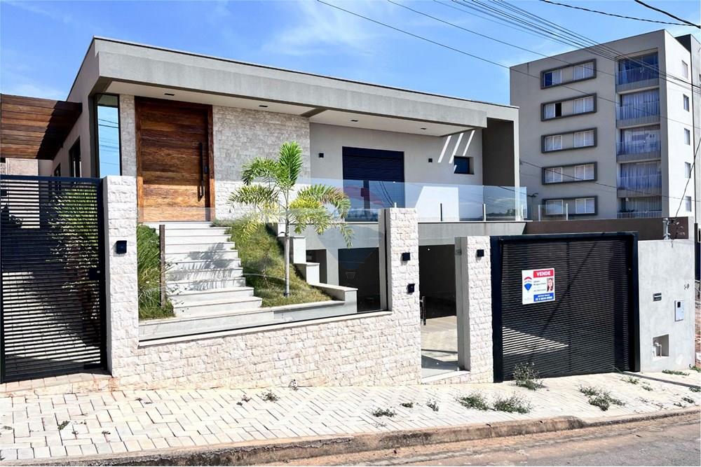 Casa - Venda - Capitólio , Minas Gerais - Imagem do WhatsApp de 2025-10-06 à(s) 11.49.07_79863eee.jpg - 870731003-20