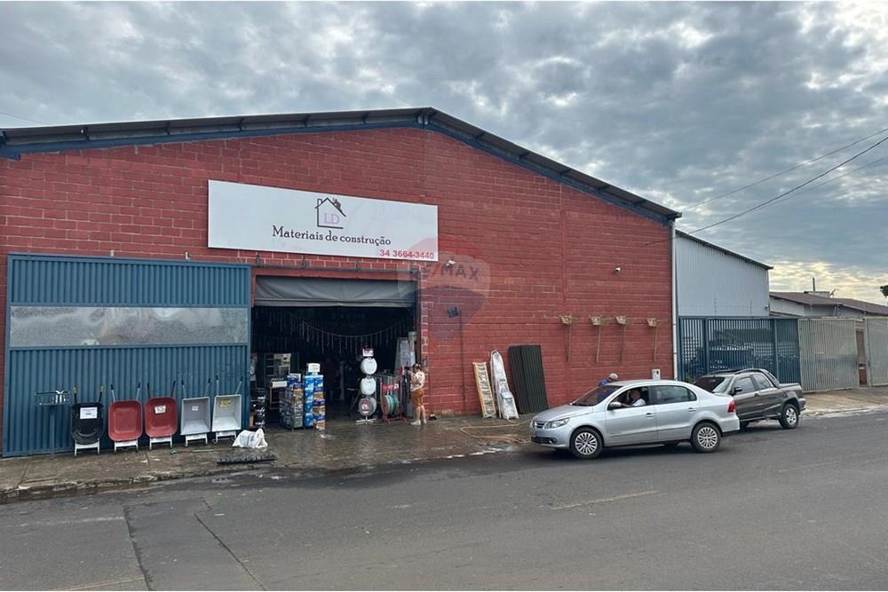 Galpão - Venda - Araxá , Minas Gerais - GALPÃO 1.jpeg - 870431058-1