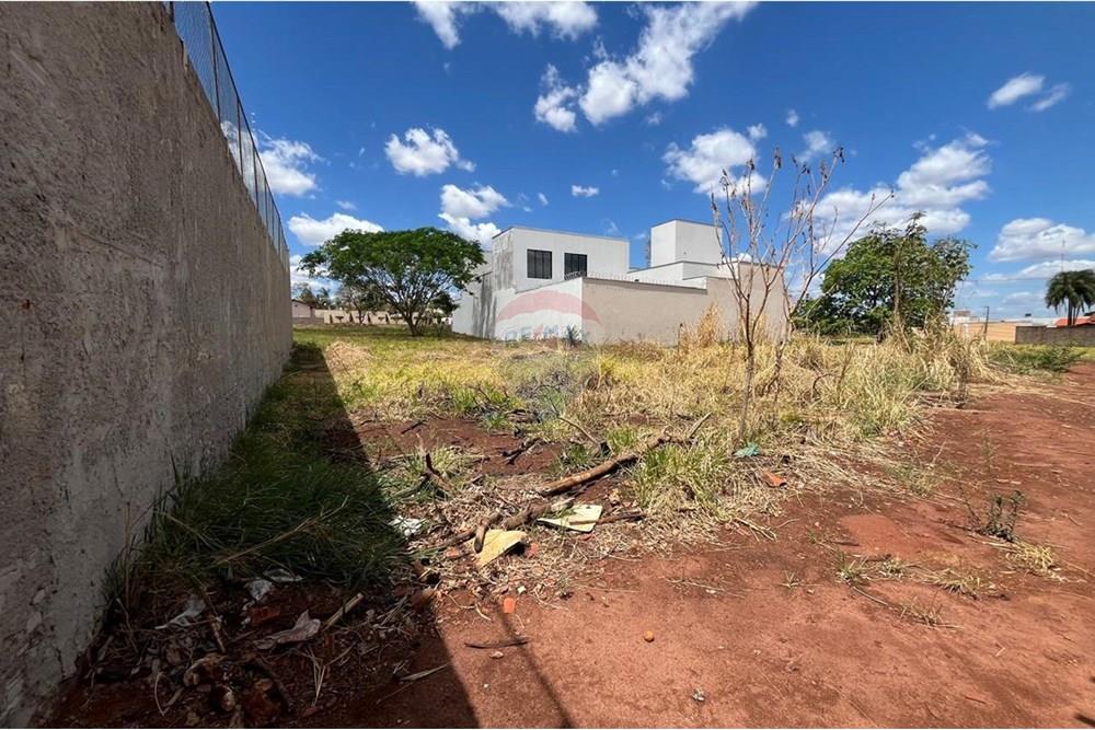 Terreno - Venda - Ituiutaba , Minas Gerais - IMG-20250925-WA0012.jpg - 870771008-3