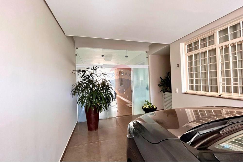 Sobrado - Venda - Uberlândia , Minas Gerais - 20250624_145126_0012.jpg - 870381035-1