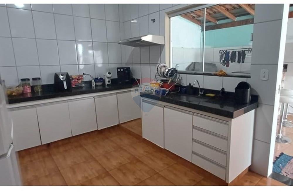 Casa - Venda - Ituiutaba , Minas Gerais - WhatsApp Image 2025-10-17 at 13.45.33 (1).jpeg - 870771004-3