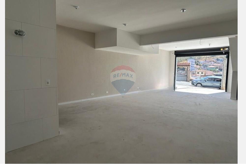 Galpão - Alugar - Poços de Caldas , Minas Gerais - Convite de formatura horizontal com foto preto e cinza (1).jpg - 870361060-5