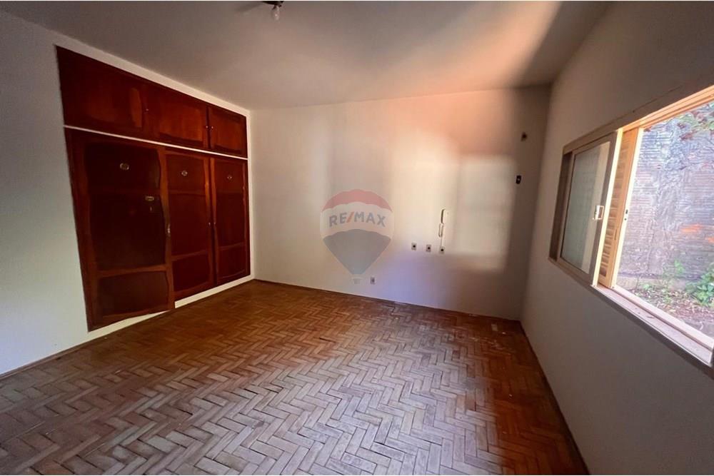 Casa - Venda - Uberaba , Minas Gerais - WhatsApp Image 2025-10-28 at 09.12.04 (1).jpeg - 870291032-7