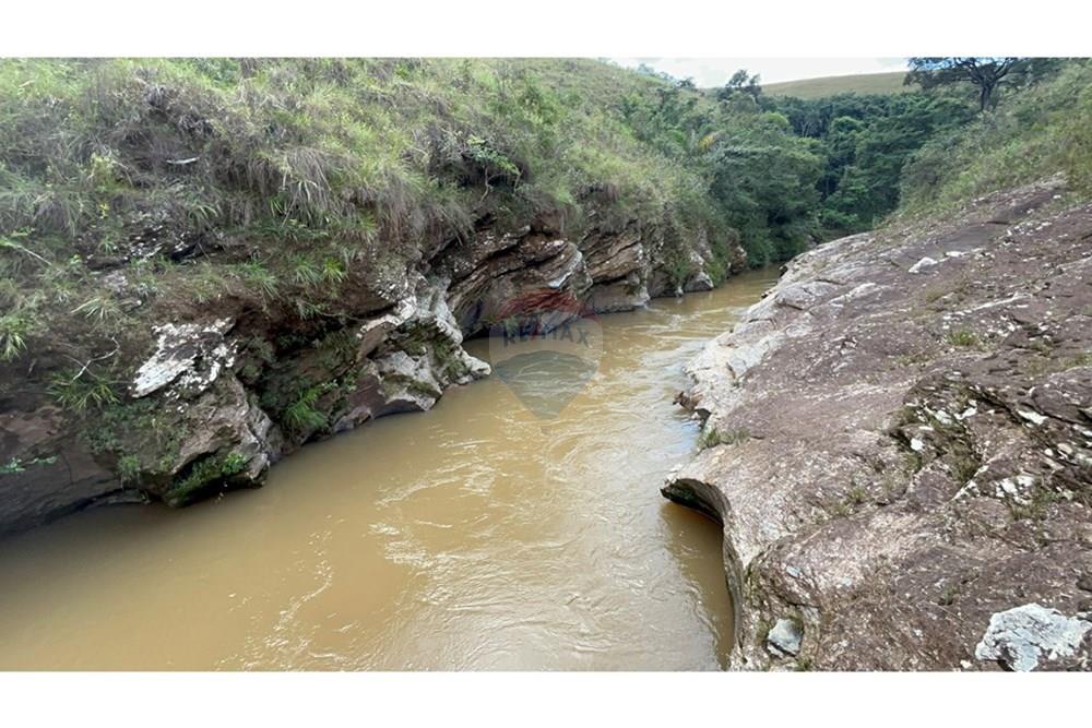 Fazenda - Venda - São Roque de Minas , Minas Gerais - Rio 2.jpg - 870431039-43