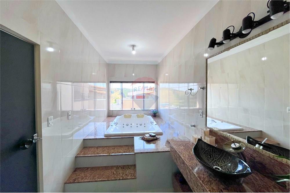 Casa - Venda - Capitólio , Minas Gerais - Imagem do WhatsApp de 2025-10-08 à(s) 15.47.00_7b6d5efd.jpg - 870731003-32