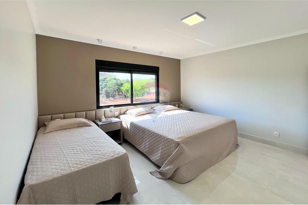 Casa - Venda - Capitólio , Minas Gerais - Imagem do WhatsApp de 2025-10-16 à(s) 15.36.28_49bcafb2.jpg - 870731003-33