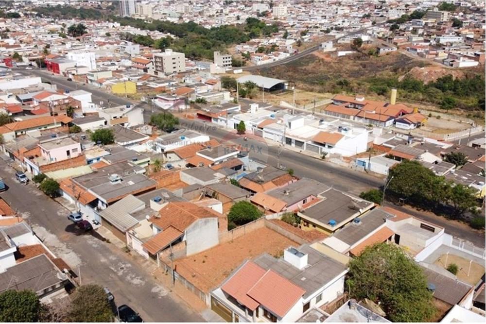 Terreno - Venda - Passos , Minas Gerais - Terreno Rua Lamparina.jpg - 870731001-38