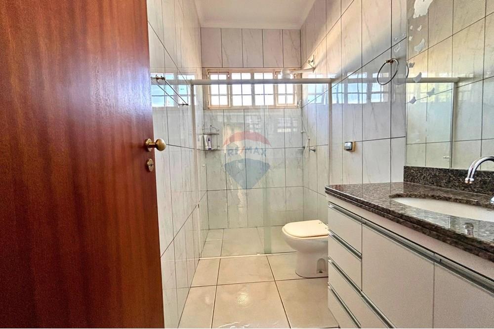 Sobrado - Venda - Uberlândia , Minas Gerais - 20250703_115003_0024.jpg - 870381035-1