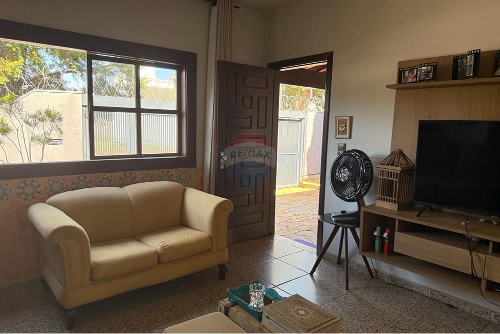 Casa - Venda - Araxá , Minas Gerais - WhatsApp Image 2025-08-08 at 13.11.24.jpeg - 870431031-52