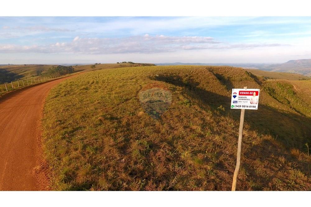 Fazenda - Venda - São Roque de Minas , Minas Gerais - DJI_0024.JPG - 870431039-49