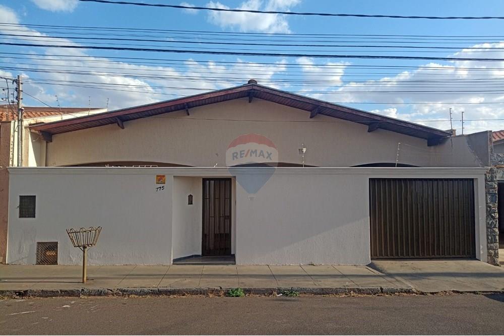 Casa - Venda - Uberaba , Minas Gerais - 01 Casa Venda 590 mil no Fabrício em Uberaba na Remax 870291025-111.jpeg - 870291025-111