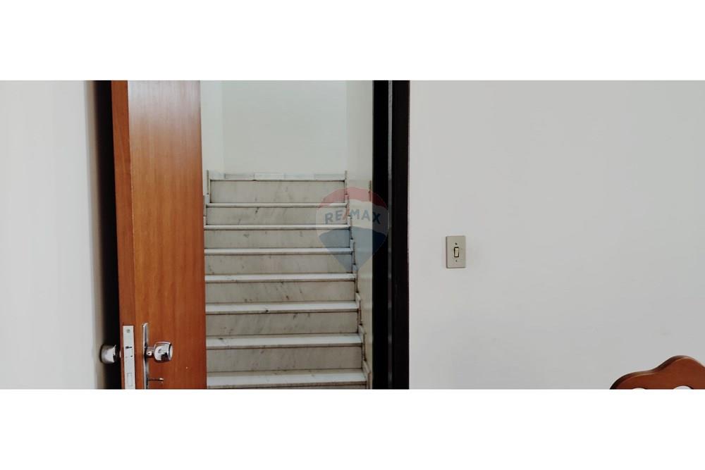 Casa - Venda - Sete Lagoas , Minas Gerais - escadas para o 2 andar.jpeg - 870241024-71