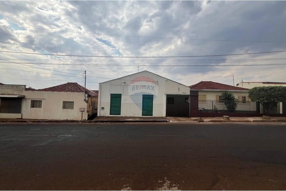 Ponto Comercial/ Loja - Alugar - Ituiutaba , Minas Gerais - IMG-20251007-WA0011.jpg - 870771008-4