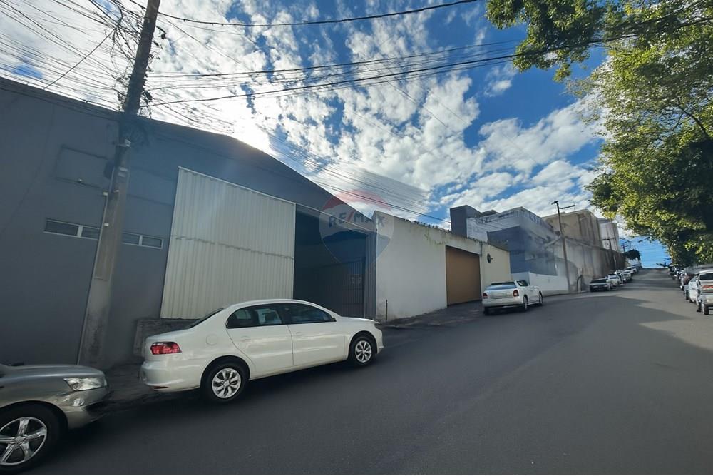 Galpão - Venda - Belo Horizonte , Minas Gerais - retire as placas da f3.jpg - 870251107-8