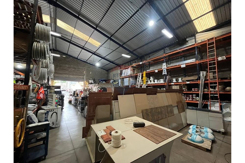 Galpão - Venda - Araxá , Minas Gerais - galpao HM 4.jpeg - 870431058-1