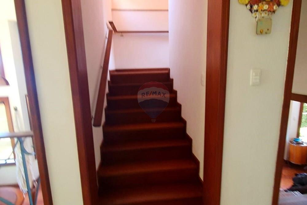 Casa de Condomínio - Venda - Nova Lima , Minas Gerais - foto casa escada interna 2º piso.jpeg - 870241097-27