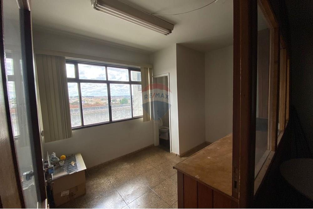 Cj. Comercial/ Sala - Venda - Araxá , Minas Gerais - WhatsApp Image 2025-11-04 at 13.42.20 (2).jpeg - 870431064-8