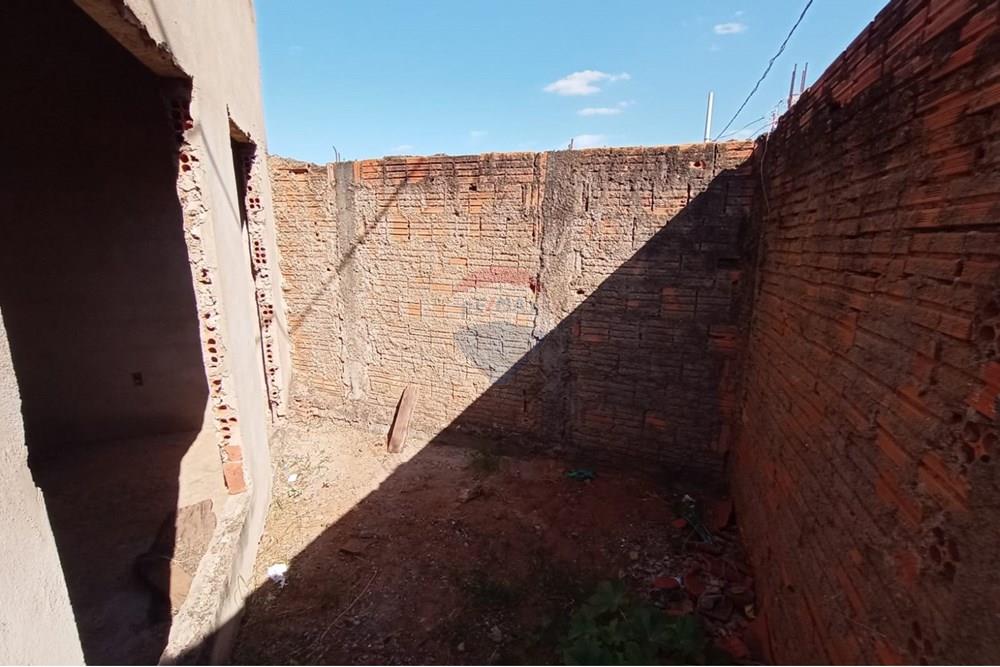 Casa - Venda - Uberaba , Minas Gerais - 19 Casa Venda 250 mil Bairro Fabrício em Uberaba na Remax 870291025-106.jpeg - 870291025-106