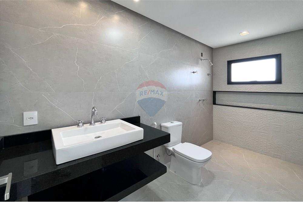 Casa - Venda - Capitólio , Minas Gerais - Imagem do WhatsApp de 2025-10-06 à(s) 11.49.13_fb045a7f.jpg - 870731003-20