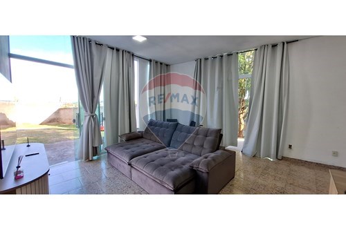 Venda-Casa-SHA CJ 04 CH 30A Condominio Mirante - Arniqueiras , 30  - Arniqueiras , Águas Claras , Distrito Federal , 71994-179-880231061-33